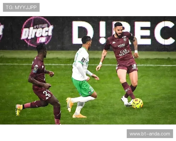 斯特拉斯堡逆转洛里昂 奥莫巴米德勒纳纳西建功